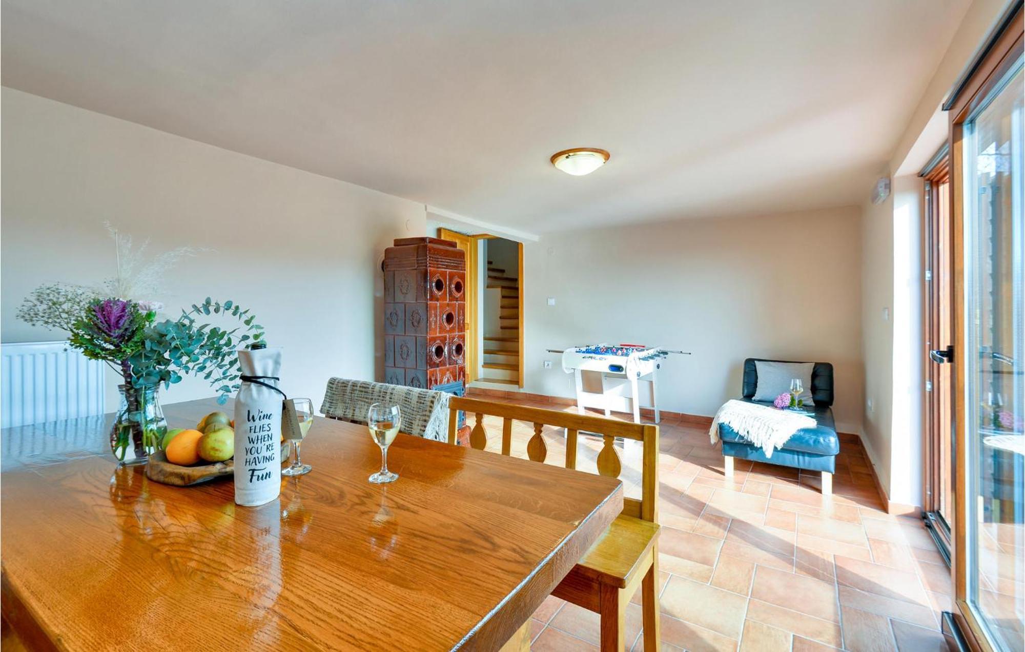 Beautiful Home In Sv,Martin Na Muri With Jacuzzi สเวติ มาร์ติน นา มูรี ภายนอก รูปภาพ